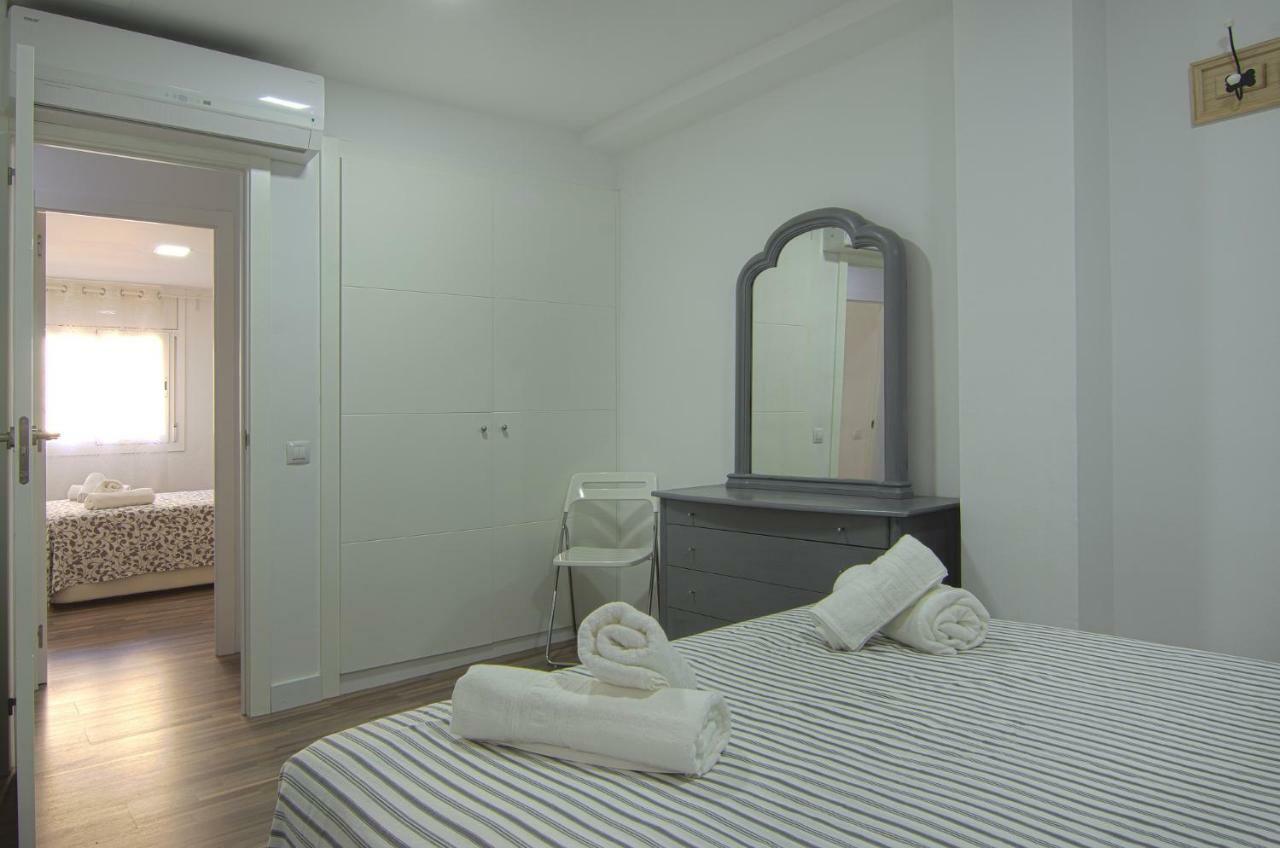 Apartment Ronda Sant Antoni Girona Kültér fotó